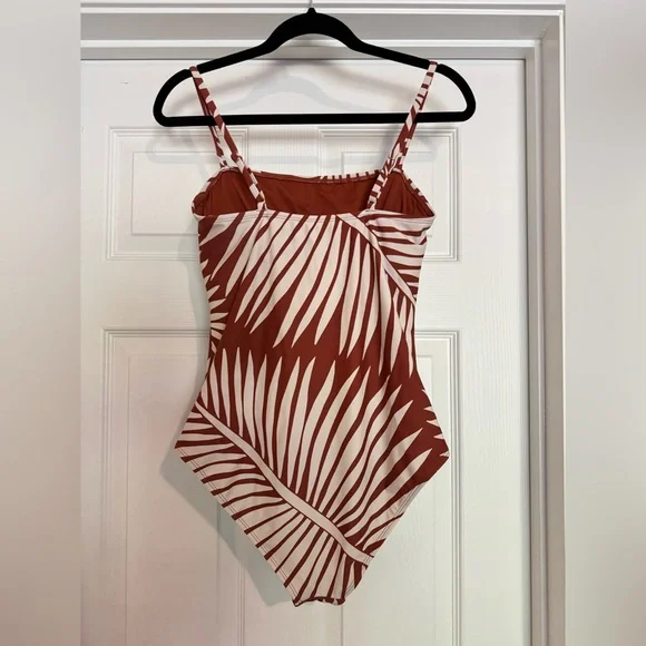 New With No Tag Swimsuit Shade & Shore Rust and White Striped Swimsuit - Picture 8 of 9